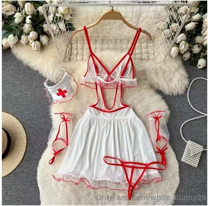 Hi guys, as in the last poll the majority voted to see me as..