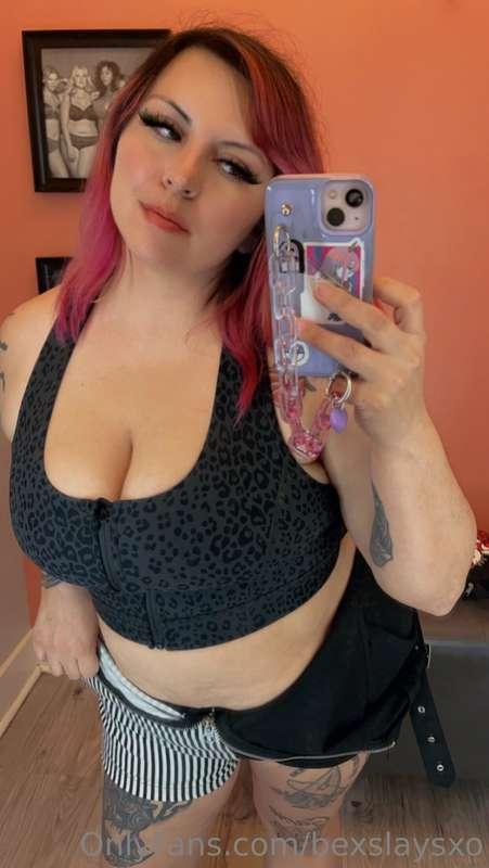 Bra shopping 🩷