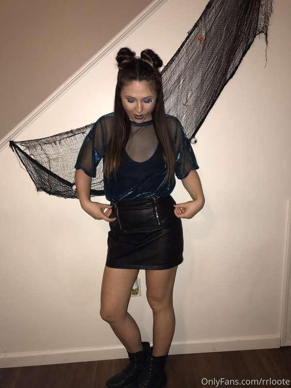 One day closer to Halloween!!! I’m out of this world 👽🛸