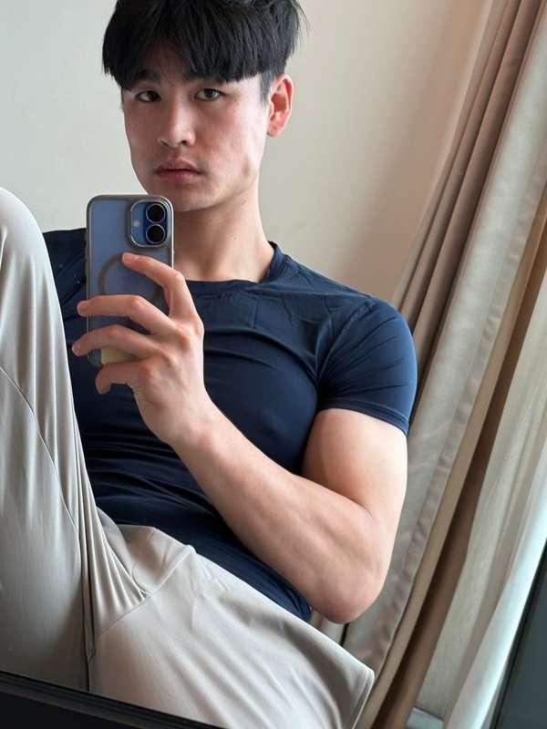 I know you want meeee 😉