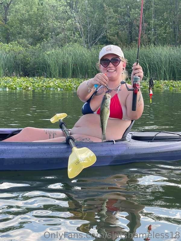 I like catching big things 😉😉😽
message for custom content!