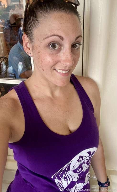 Another vaca in Disney… got soaked from the rain… who can te..