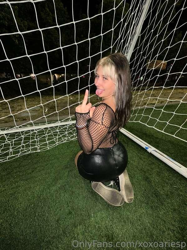 how’s your night ?🖤🥰