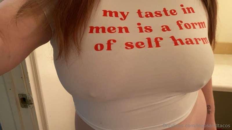 Hi guys! Im still here <3 happy Wednesday ❤️ new content com..