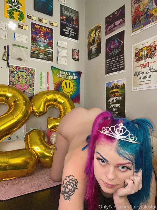 🎈 BIRTHDAY LIVESTREAM DECEMBER 4TH 🎈

🎂 CUM CELEBRATE WITH M..
