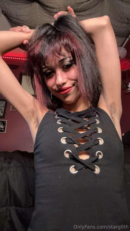 Real men aren’t afraid of a little armpit hair 🌱