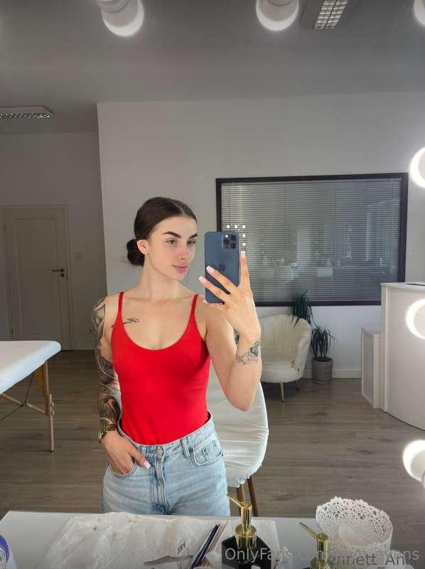 🖤 STOP SCROLLING 🖤 @anna_bennett so kinky for her age..👀🌺but..