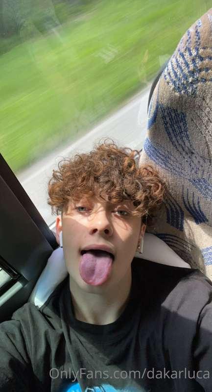 "what that tongue do?" *a lot*
