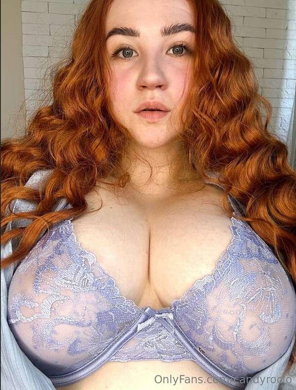 😈She @riddle_girl is free today for you😈Busty hottie @riddle..