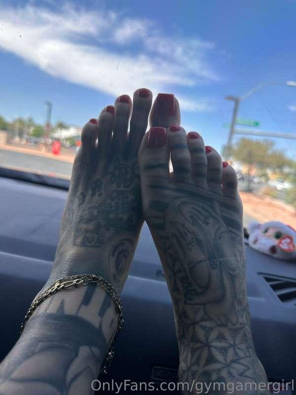 How important are pretty feet and nails for you on a woman ?..