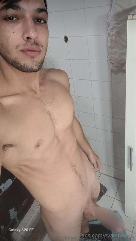 🔥 Subscription 🔥*Hot and horny guy @michaelkutcher🔥😋 *    Ev..