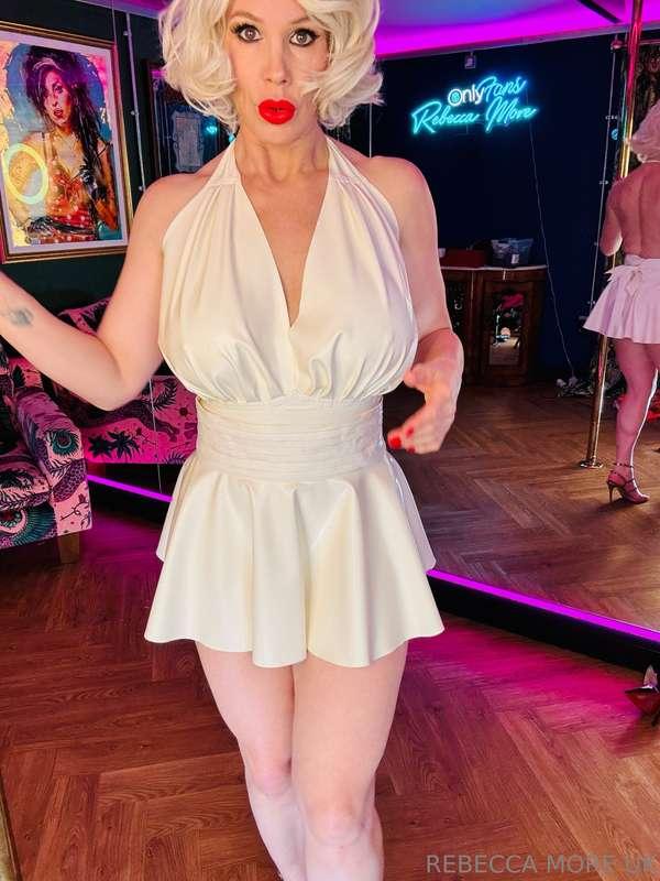 Do you prefer a good girl who plays naughty, or a bad girl w..