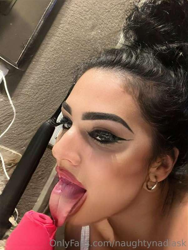 IYKYK 🌹