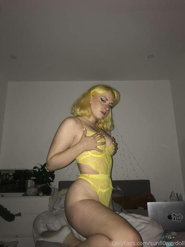 sunfl0werdoll image #9