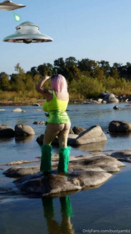 Sneak peak of my Alien Ambz photoset coming soon!