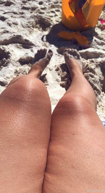 Let’s be naughty in the sand 😉