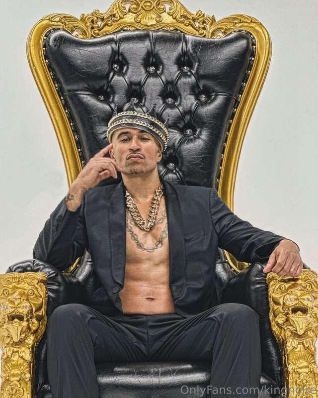 #KINGSAID check out my updated wishlist for my bornday tribu..