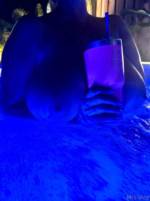 Anyone else thirsty?? 😈