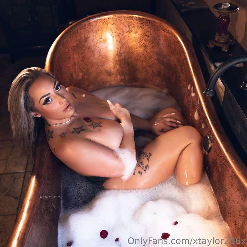 Join me in the bathtub Daddy please?!?! 