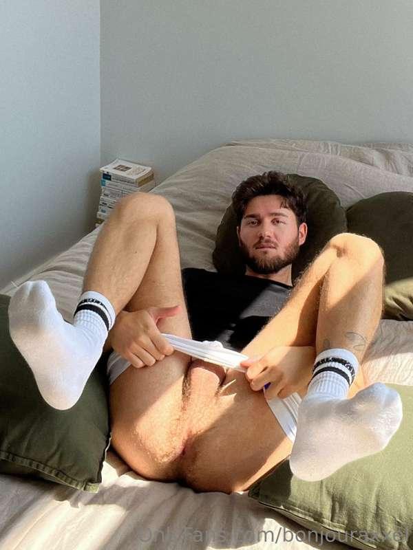 I think I’d make a great cumdump, don’t you think daddy? 😈