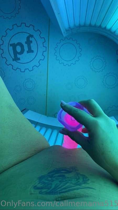 Wanna see Mama cum while she tans? Check your inbox for the ..