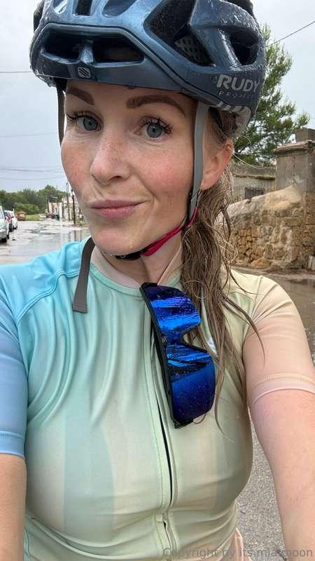 its.mia.moon image #0