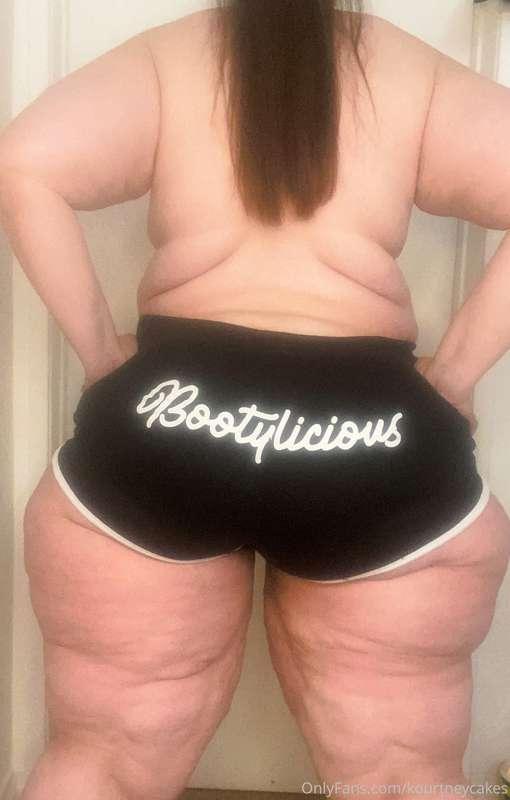 My ass ate these shorts up in the ass clapping video! 😉