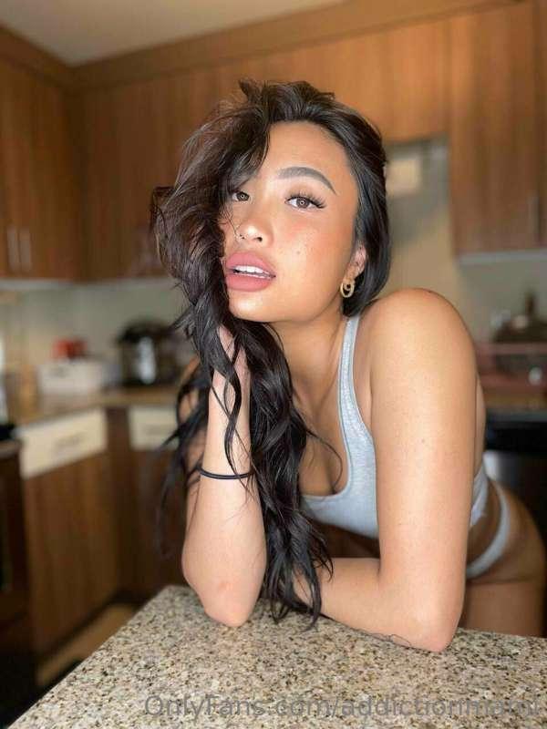 😛 NEW FREE ASIAN QUEEN 🤪

Go follow QUEEN MAI 😊 She’s doing ..