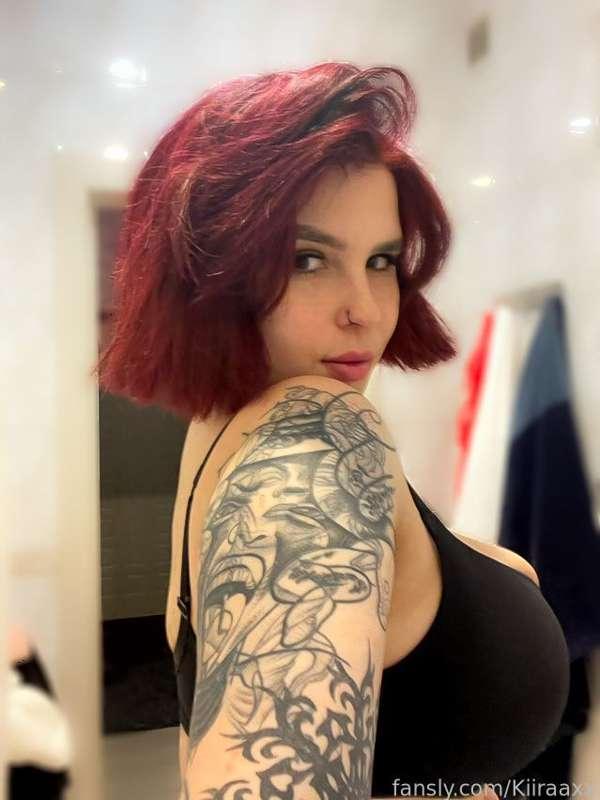 Hi, sweetie. Rate my new hairstyle in the comments 💇‍♀️👸🔥👇
