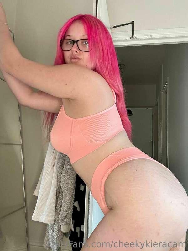 good evening you horny boys, how's everyone's day gone?
Can ..