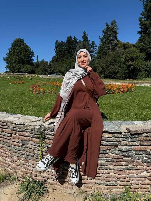 Autumn brought with it a special, silence. 🍂Even when the wi..