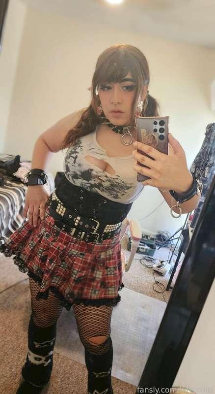 kittyfrills image #3