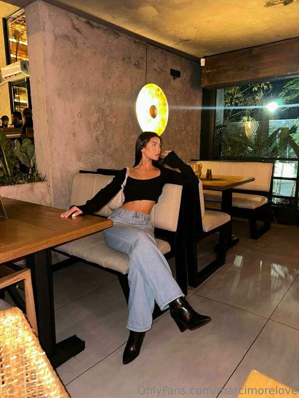 dinner w me? 😇