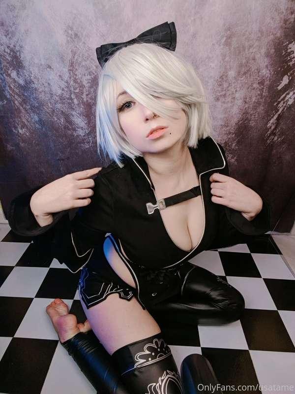 I'll follow your every command ( > 〰 < )
