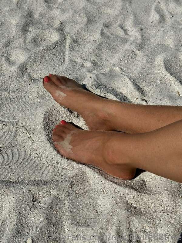 nylonsandfeet image #10