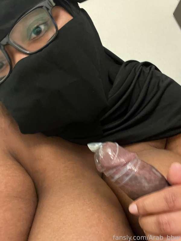 arab_bbw image #0