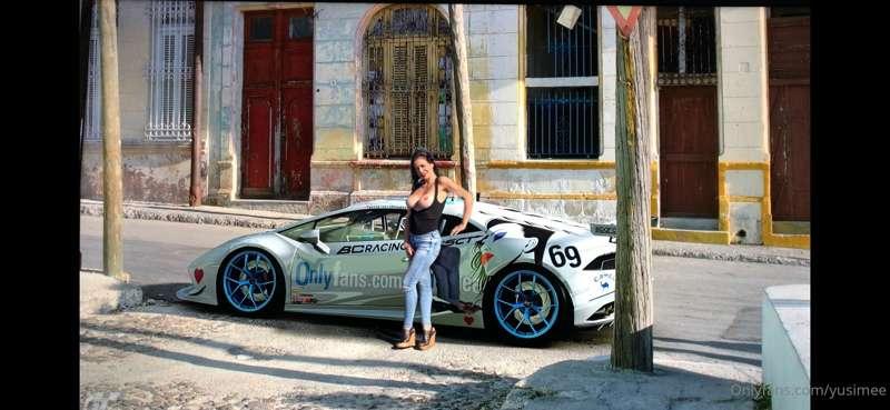 Who’d like a ride ..? Hop in !!💋