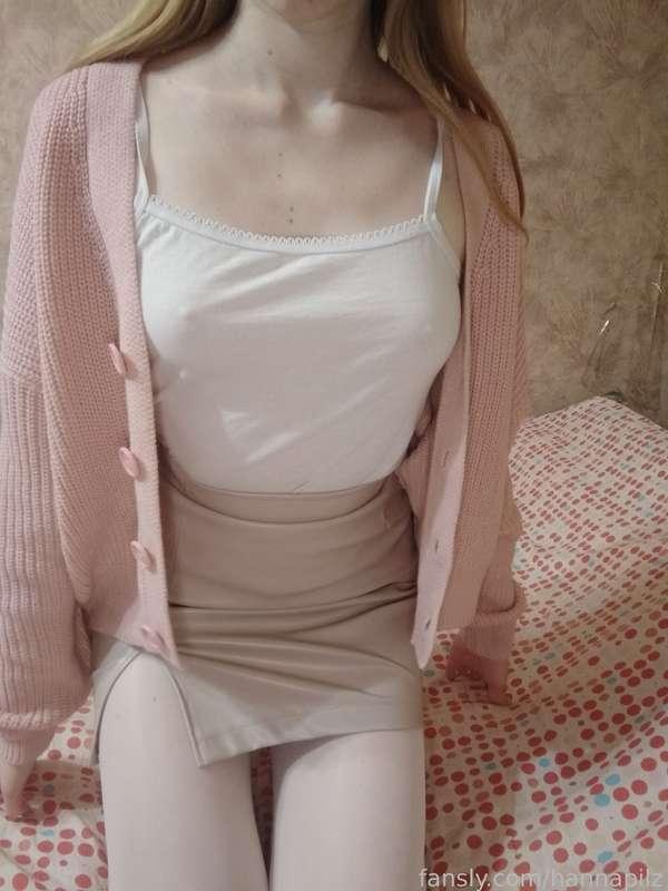 Hey &lt;3
I will soon respond to everyone and send small gifts 🥰🎁

❀ #petite #skinny #tease #cute #teen #18yo #skirt #pantyhose #croptop #slim ❀