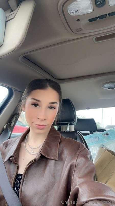 bikinibites image #0