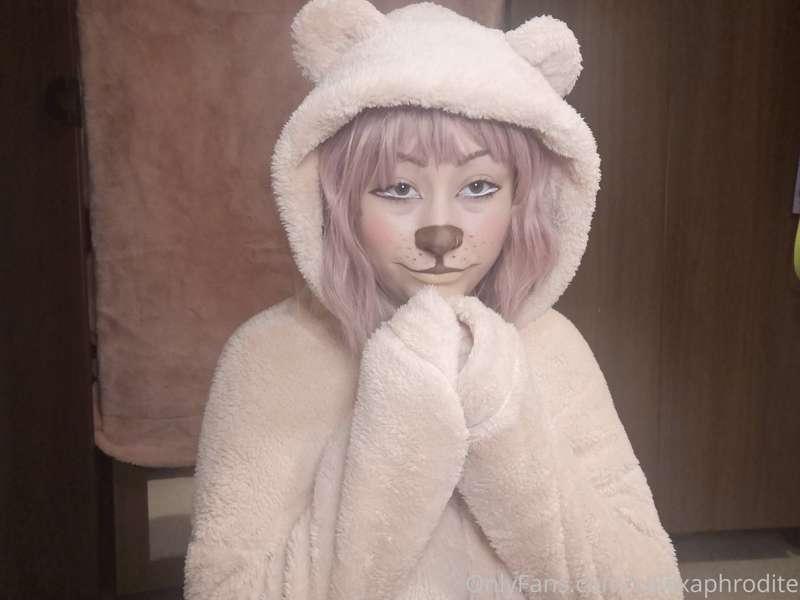 What did the polar bear say when she slipped and fell on the..