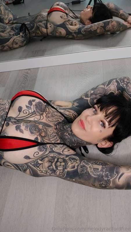 Unlock to see the nude version of me squatting over a mirror..
