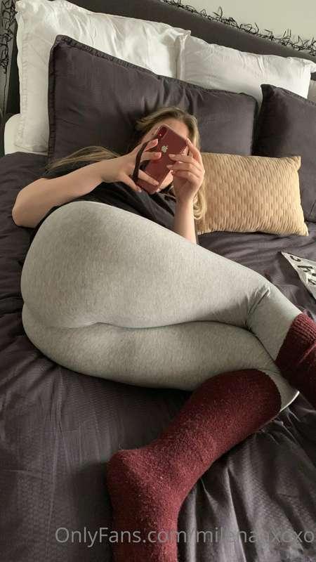 Come to Bed with me..?🙄🙈