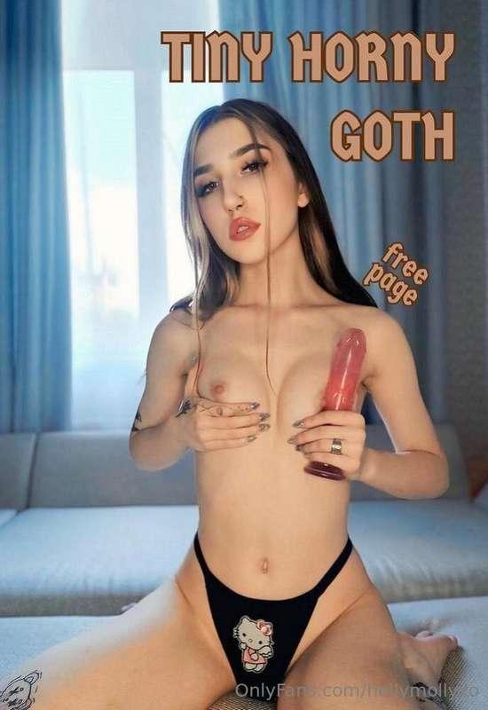 🟢FREE ONLY TODAY🟢 @baby_and_dollyy This slut just turned 18 ..