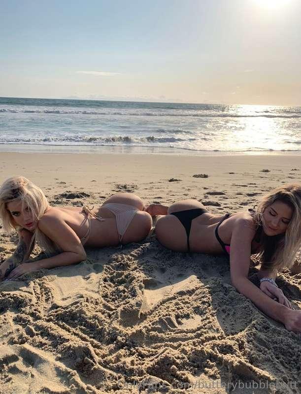 we love beach bitches with booties 🫢☔️💕