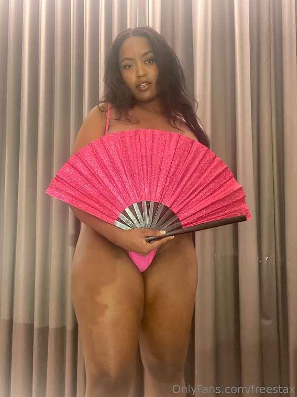 Can I be your showgirl? 