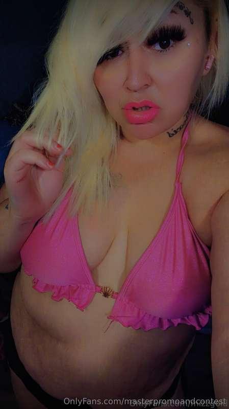 Subscribe for free: @mizzgold" Heyy, I'm Mizz Gold ... Mizz ..