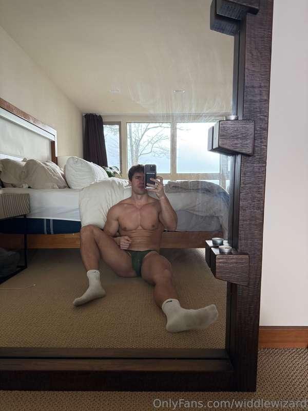 Happy thanksgiving onlyfans family. I’m so thankful for you ..