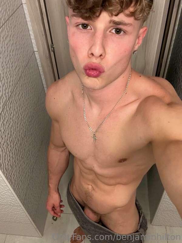Kiss or Smile ? 😇