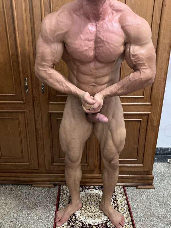 30 October must muscular with hardcock😋😛