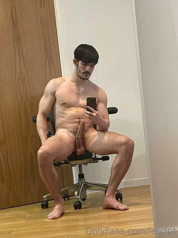 Need my dick sucked after the gym